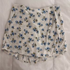 Old Navy White Skort with Blue Floral Print